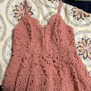 Brand Astr the Label. Von Maur. Size 4. Midi lace dress.